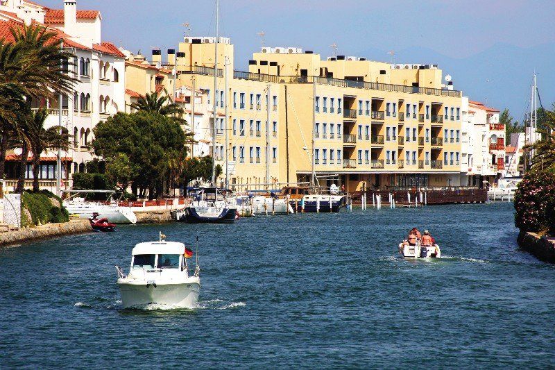 Pierre & Vacances Empuriabrava Ngoại thất bức ảnh