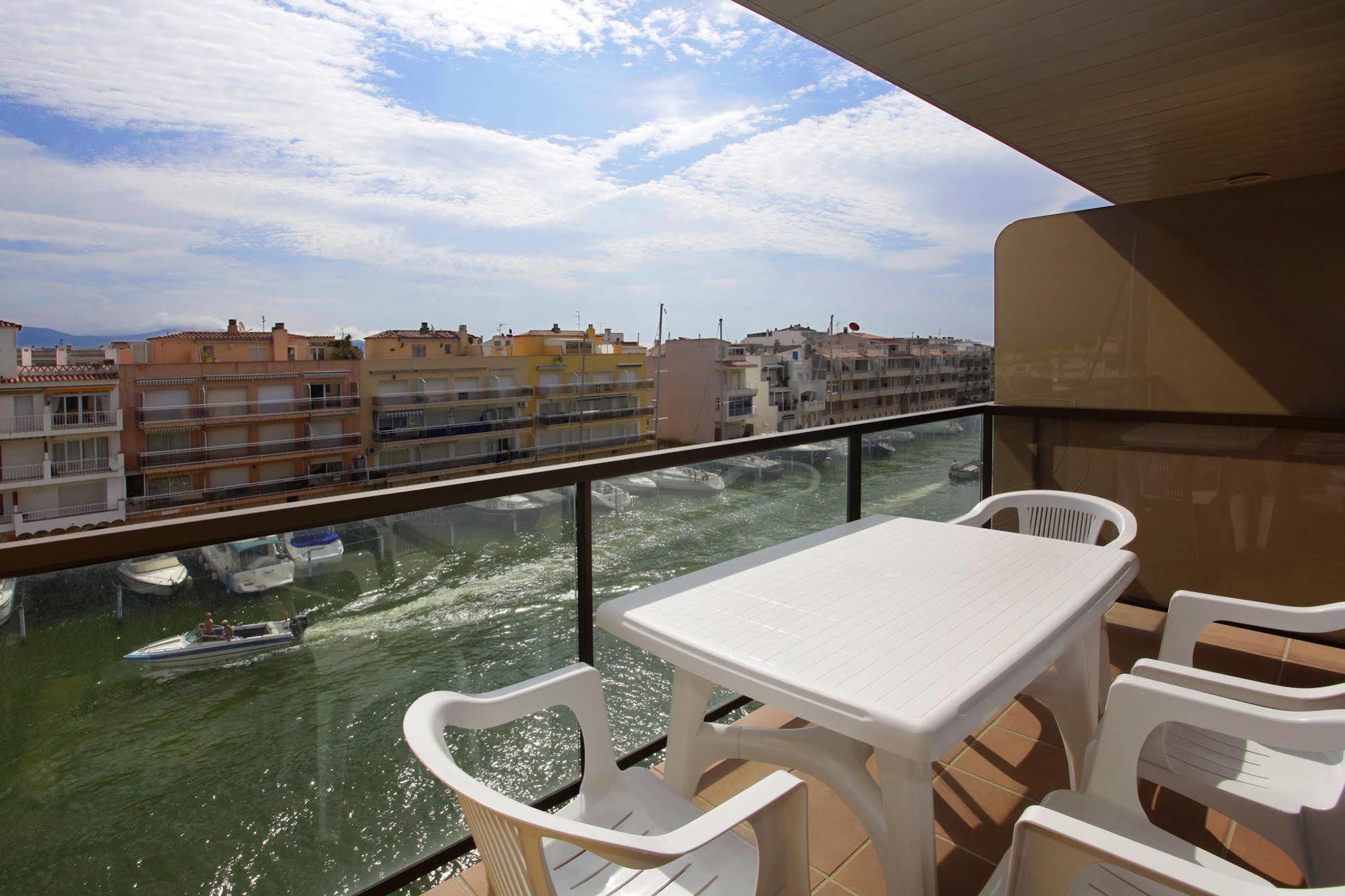 Pierre & Vacances Empuriabrava Ngoại thất bức ảnh